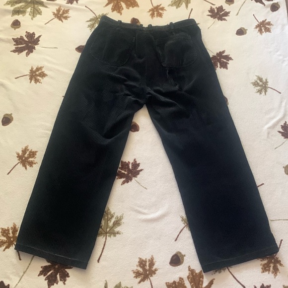 Men’s corduroy black pants with button, zipper, and pockets. - Picture 8 of 11